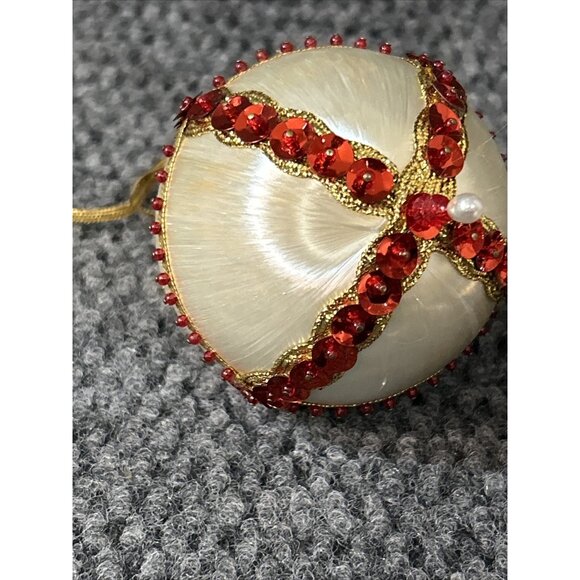 VINTAGE Christmas Ornaments Push Pin Beaded Satin Sequin Lot Of 5 #11 - Picture 8 of 9